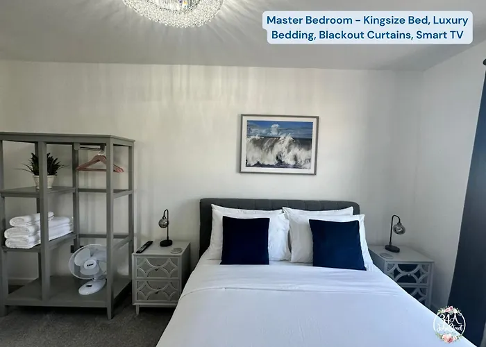 Coastal Retreat Town Centre Entire Property, Very Close To Sea & Restaurants, 2 King Size Beds